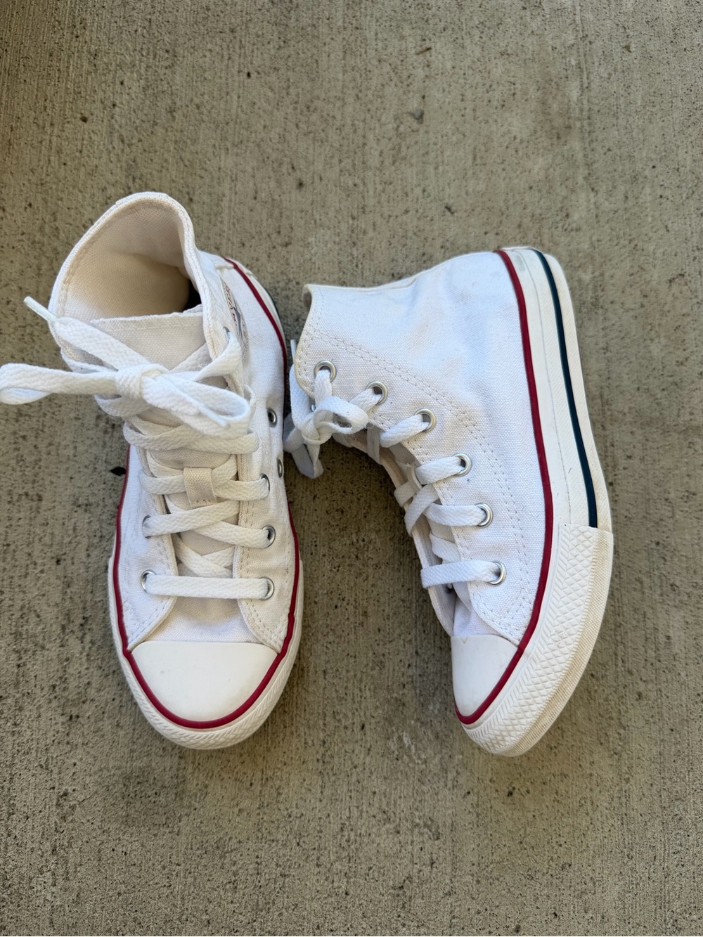 Converse Chuck Taylor All Star High Top White Sneakers kids Size 1